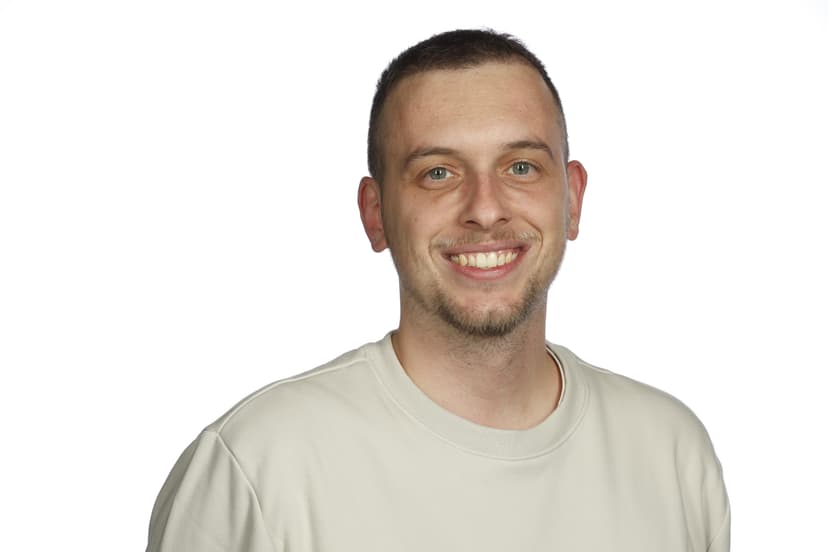 Portrait photo of Yarin Bar